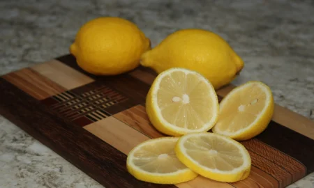 дольки лимона