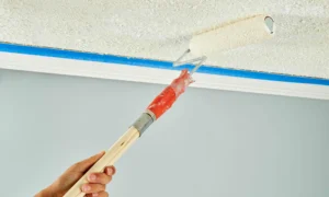 Покраска потолка
