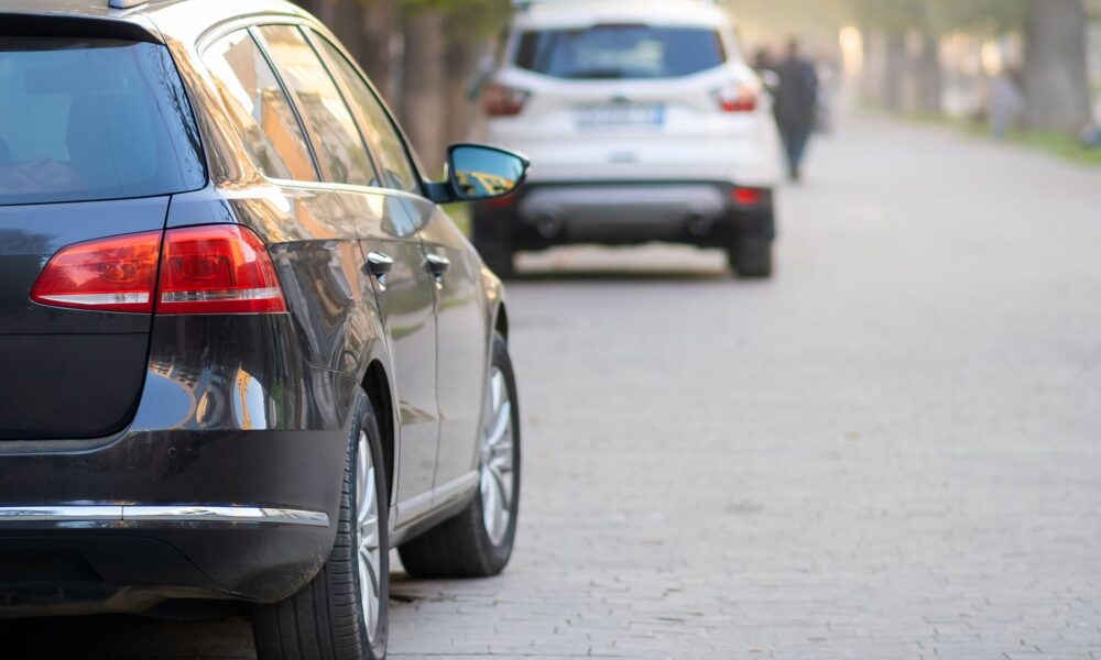 автомобиль на улице