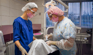 Лечение зубов в стоматологическом кабинете