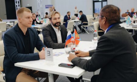 altr предприниматели проводят переговоры