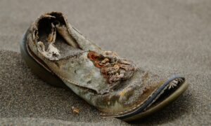 Изношенная обувь