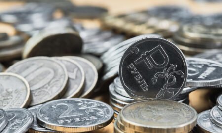 Много монеток