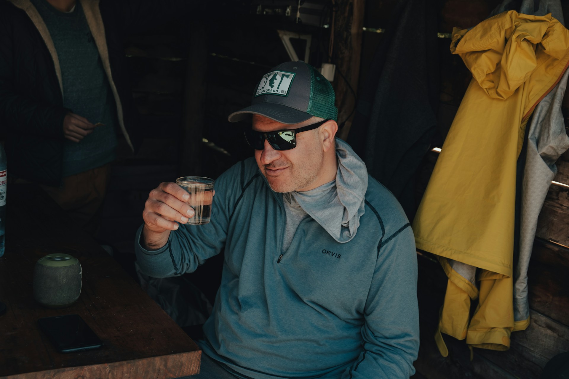 Мужчина с алкоголем