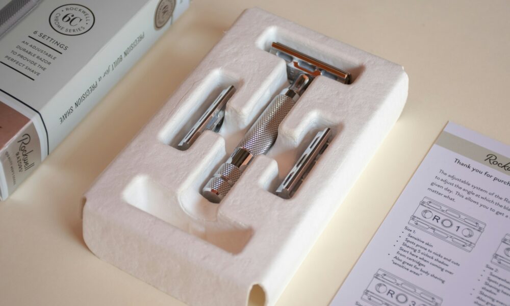 Бритва в коробке