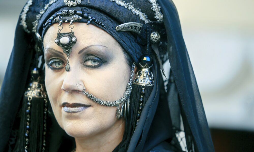 Женщина цыганка