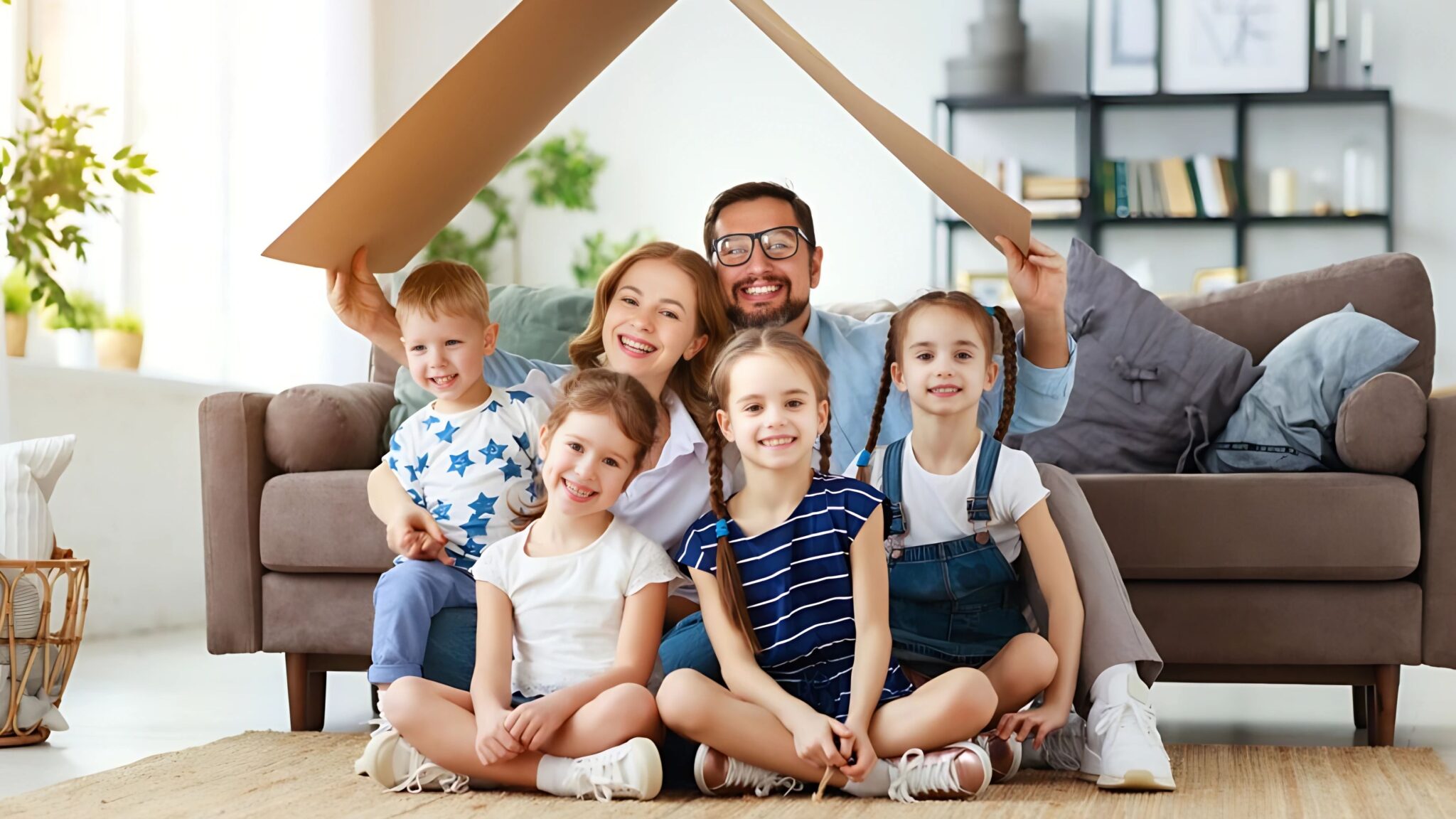 Семья с четырьмя детьми