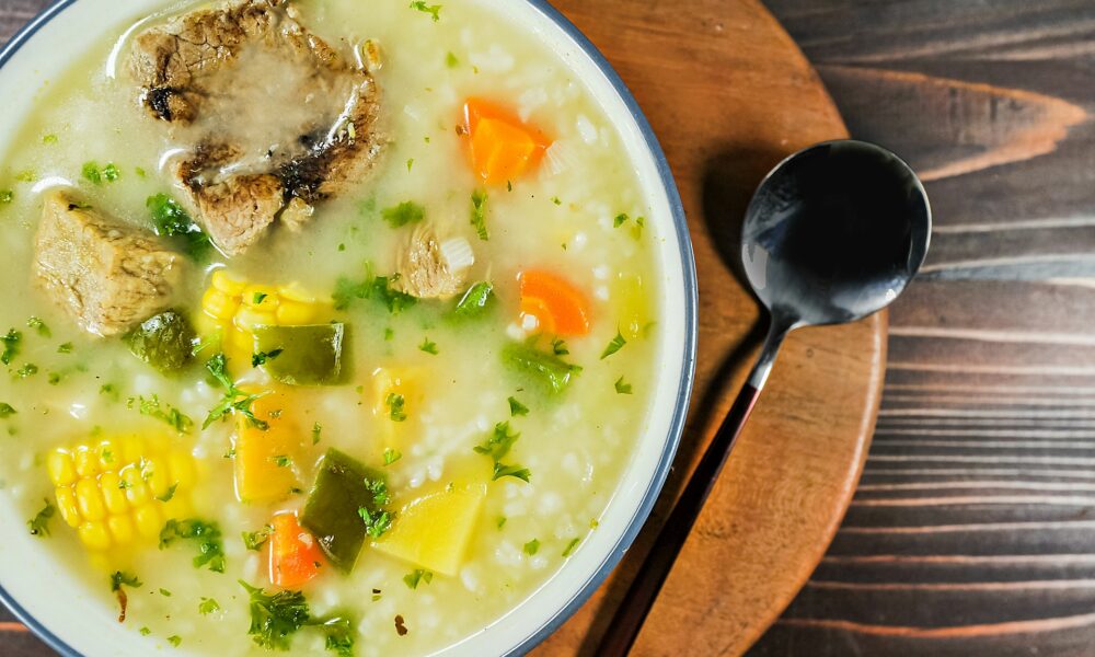 Рисовый суп с морковью и картофелем