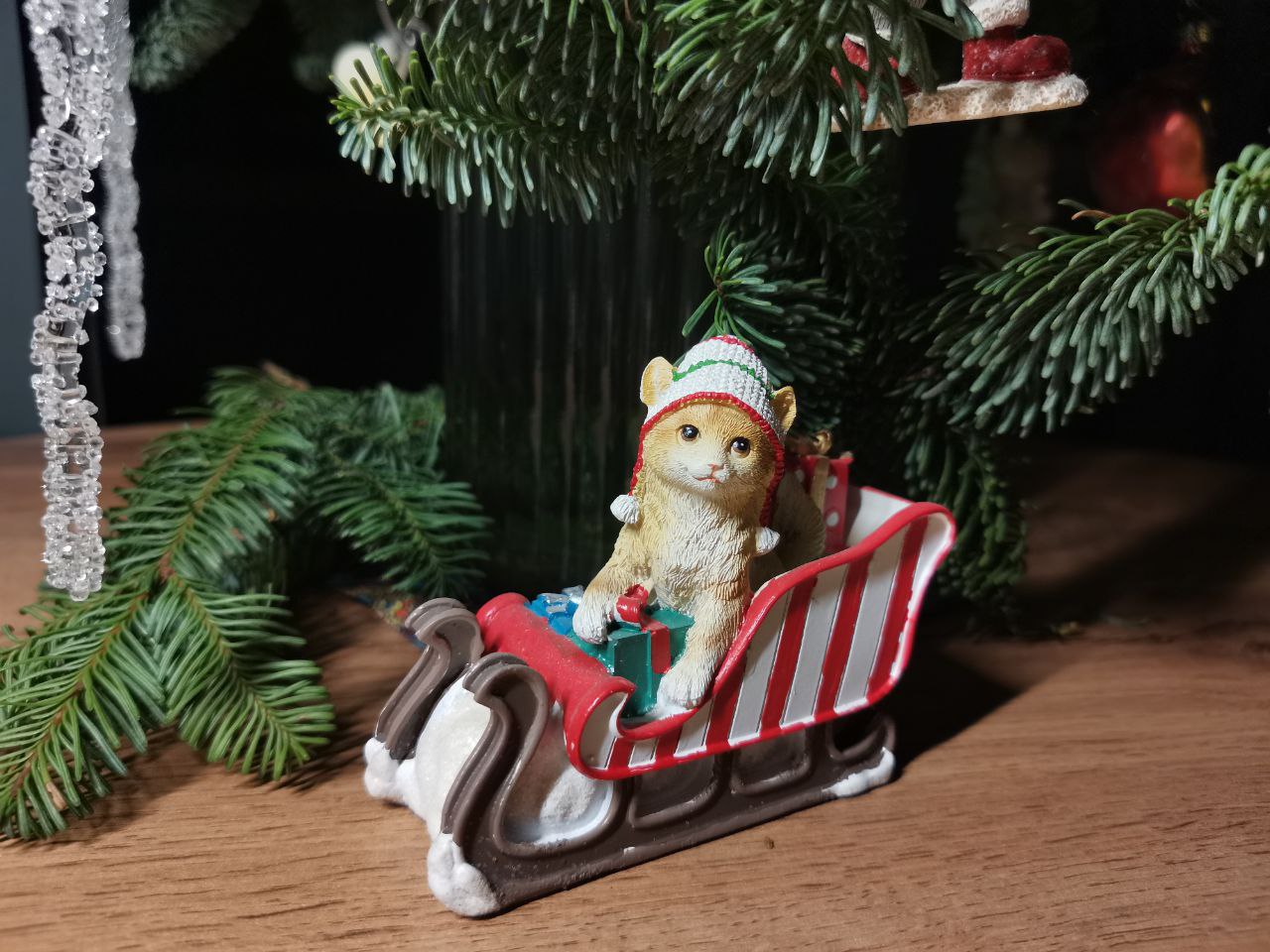 Новогодняя игрушка