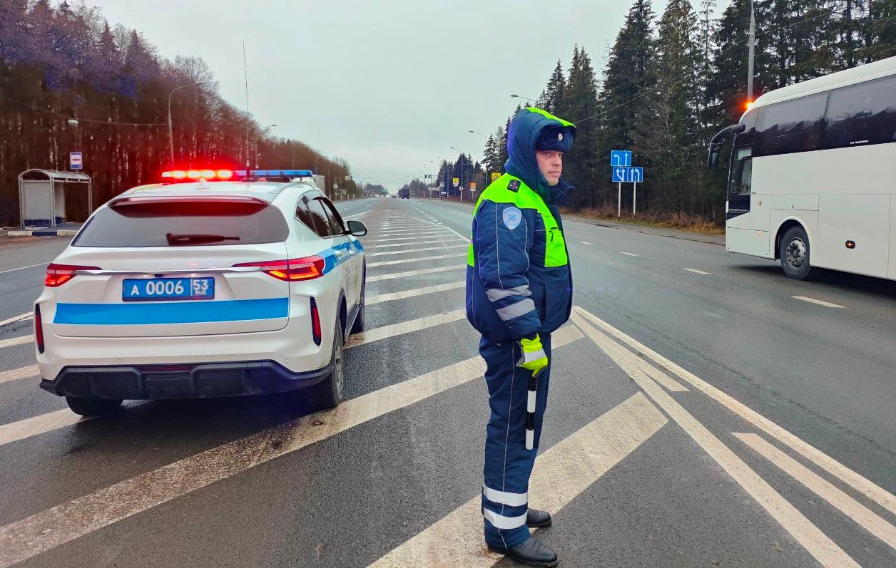 Сотрудник ГАИ