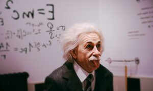 Эйнштейн высунул язык