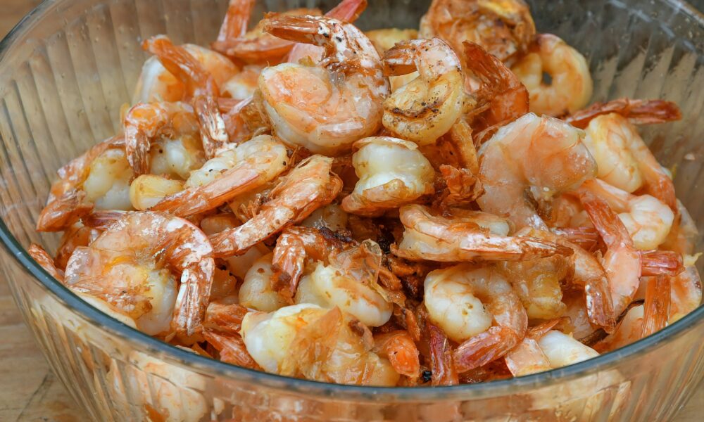 Креветки в тарелке