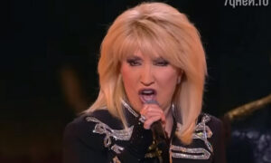 Ирина Аллегрова поет