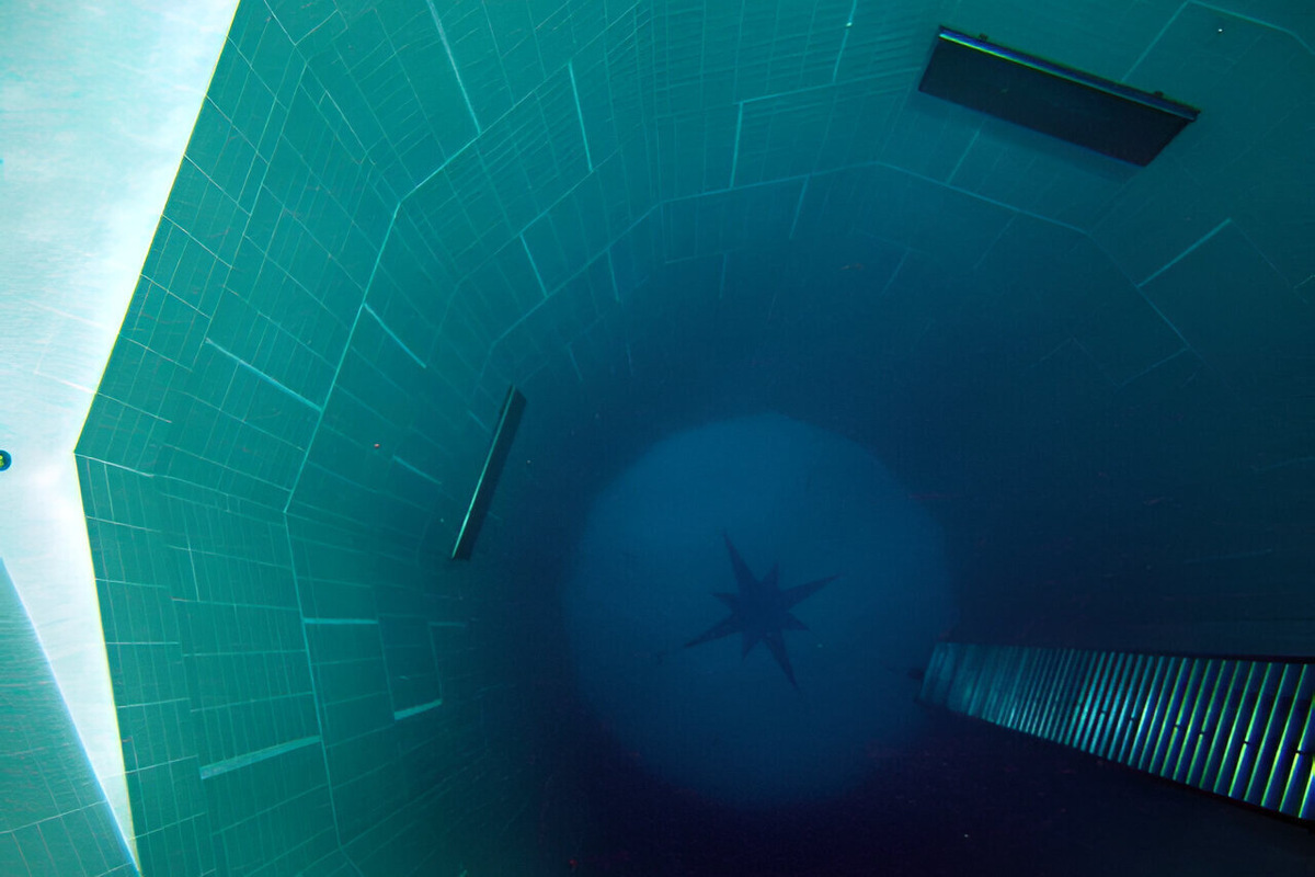 Подводный бассейн