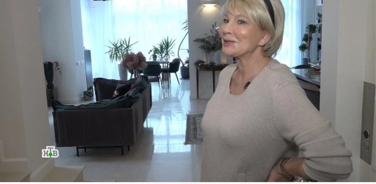 Татьяна Веденеева показывает свой дом