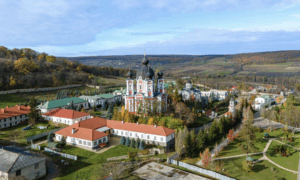 Красивый русский городок с высоты птичьего полета