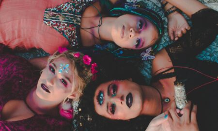 Три девушки и астрология