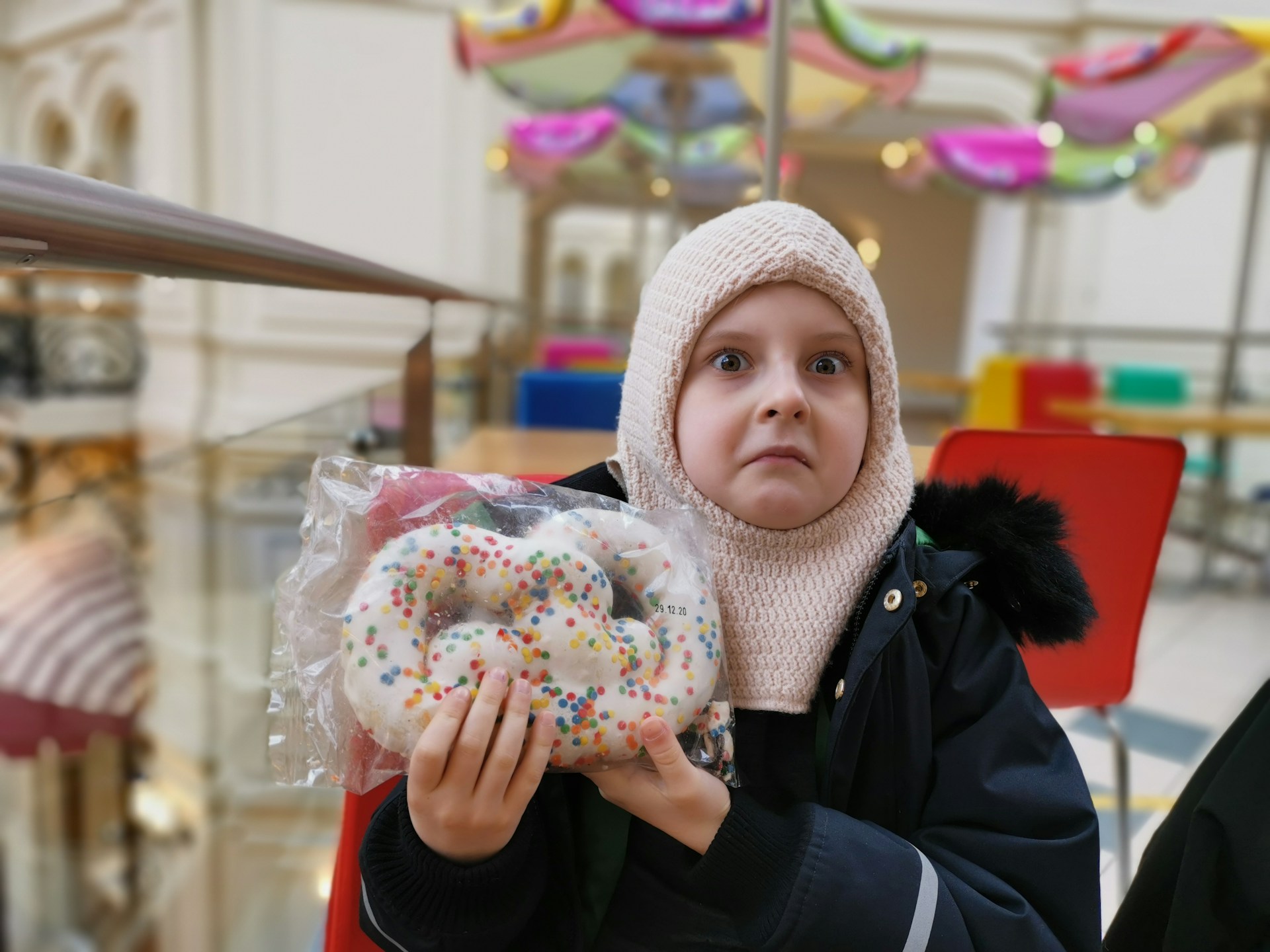 Ребенок с пряником