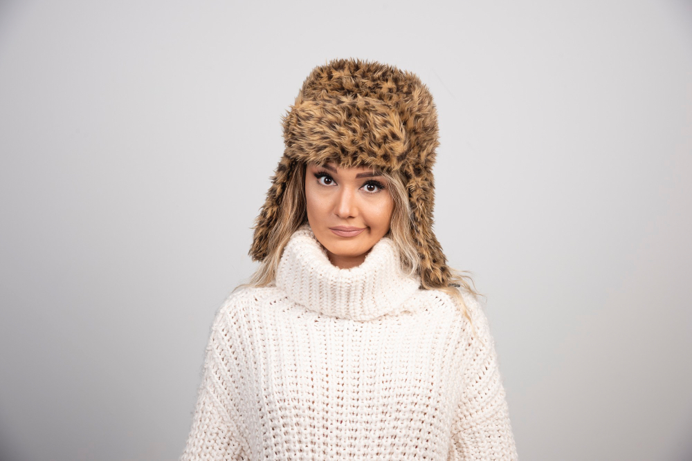 Модная зимняя меховая шапка