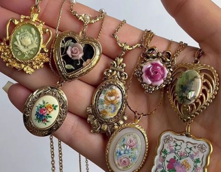 Старые украшения