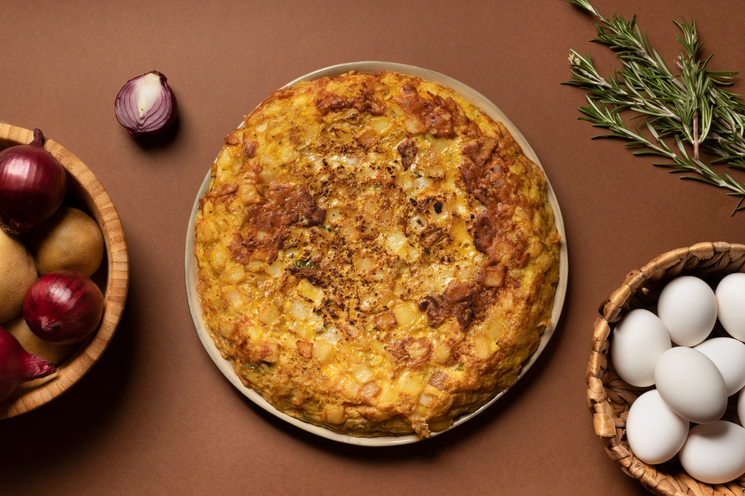 Пирог, яйца, лук