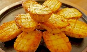 картошка с чесночным соусом