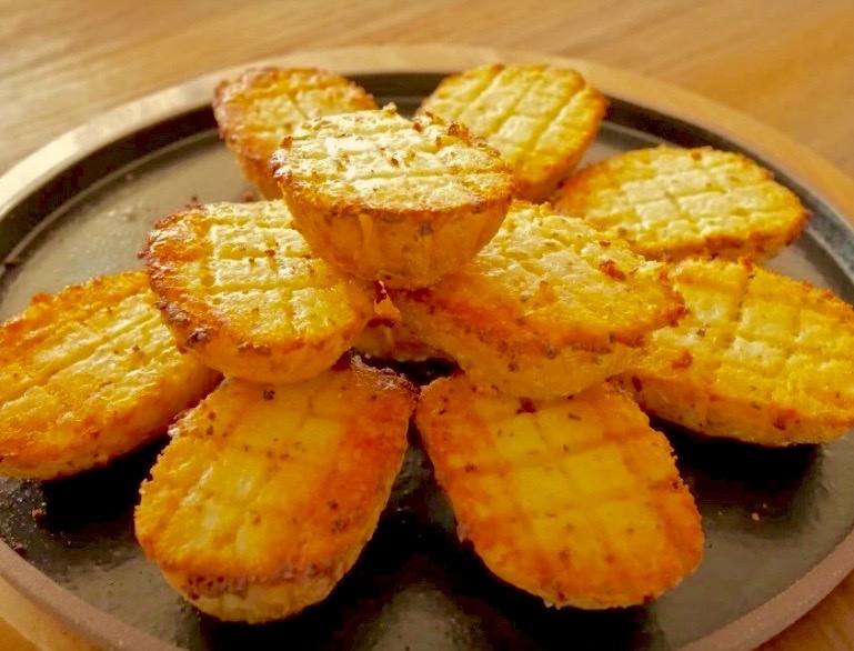 картошка с чесночным соусом