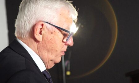 Раймонд Паулс