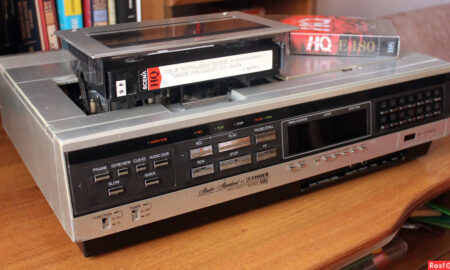 видеомагнитофон