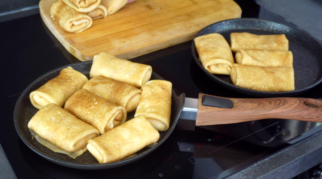 блинчики на сковородке