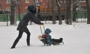 женщина с ребёнком