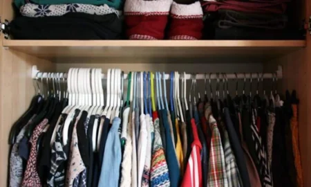 шкаф с вещами