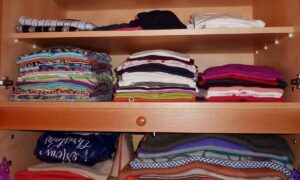 шкаф с вещами