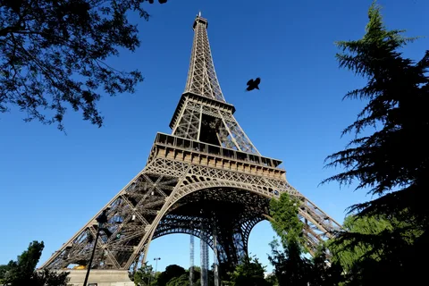 Эйфелева башня