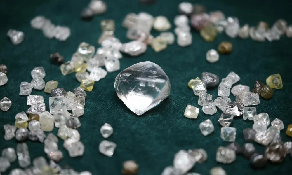 природный алмаз