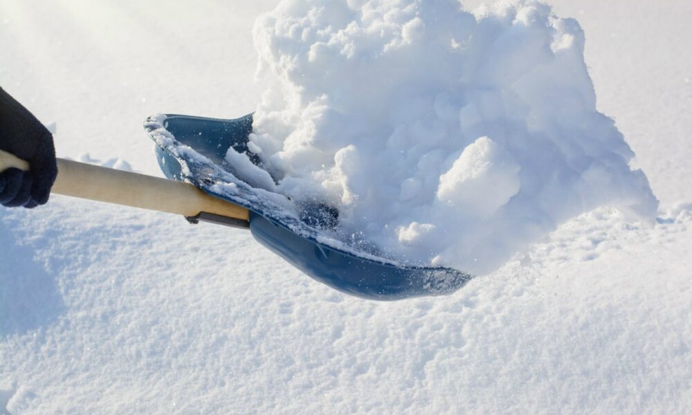 лопата для снега
