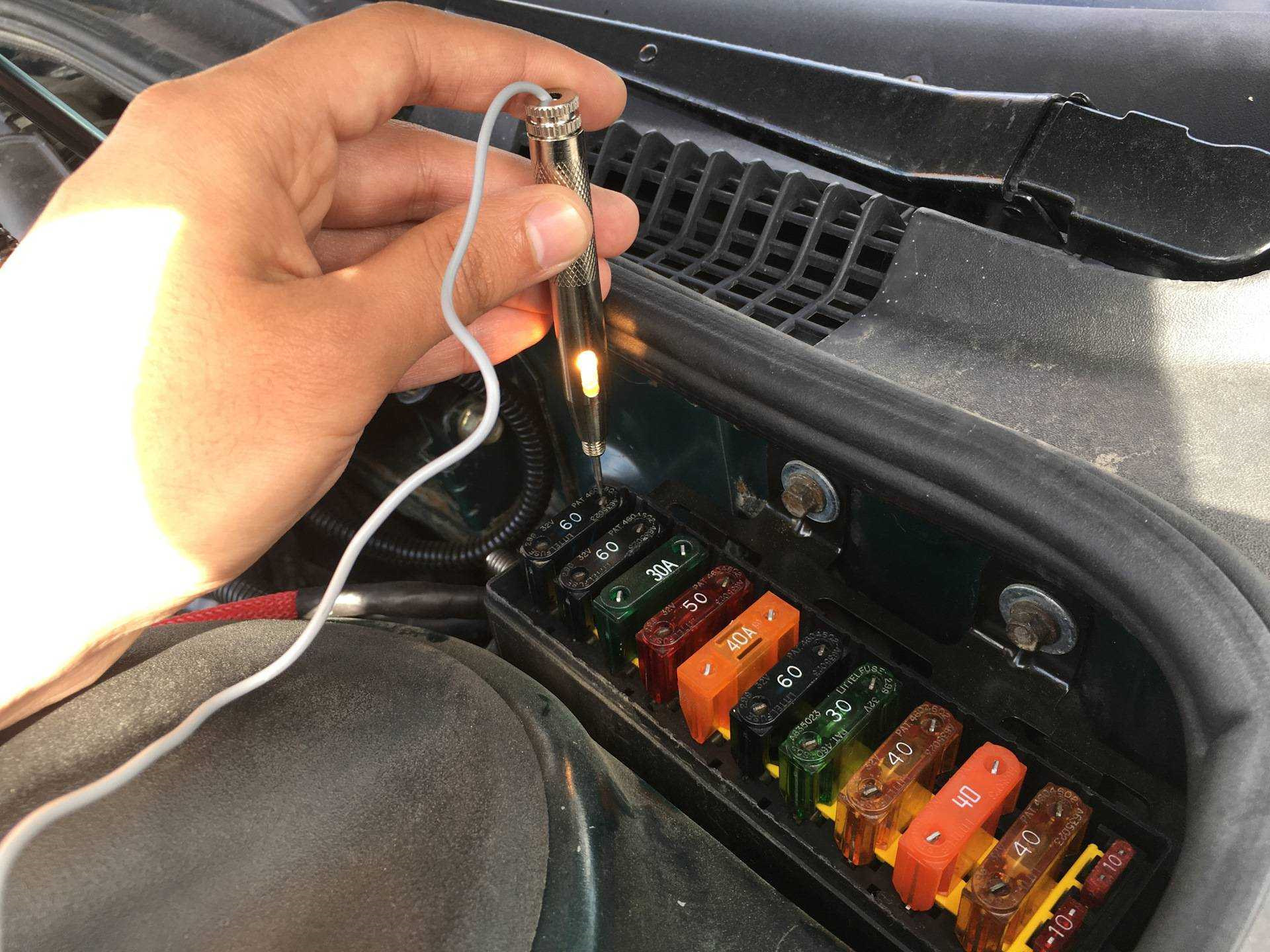 предохранители в автомобиле