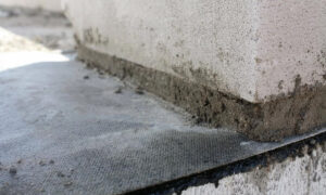 газоблочные стены на гидроизоляции