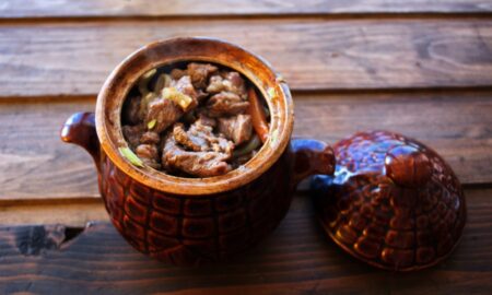 говядина в горшочке