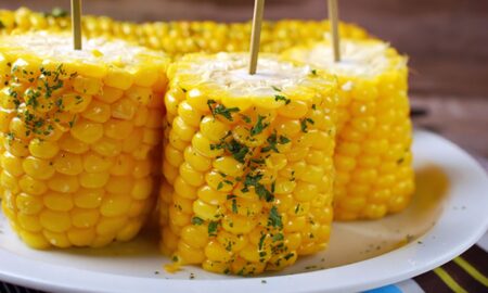 вареная кукуруза