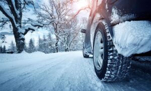 машина зимой