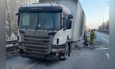 alt потушенный грузовик