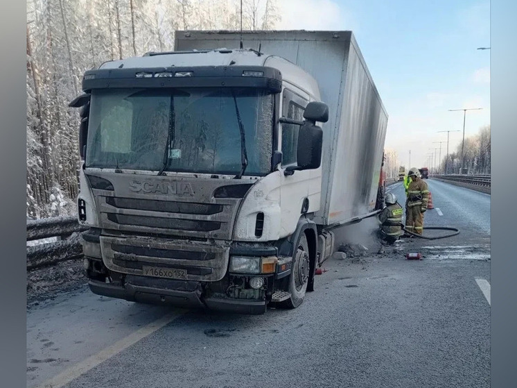 alt потушенный грузовик