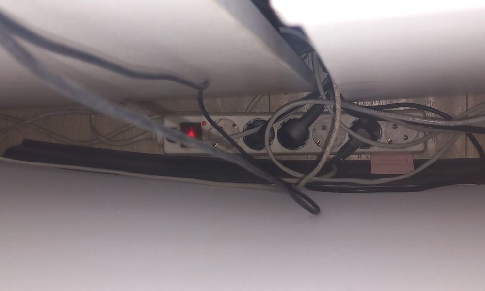 Электроудлинитель с розетками