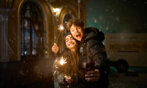 Счастливая пара зимой