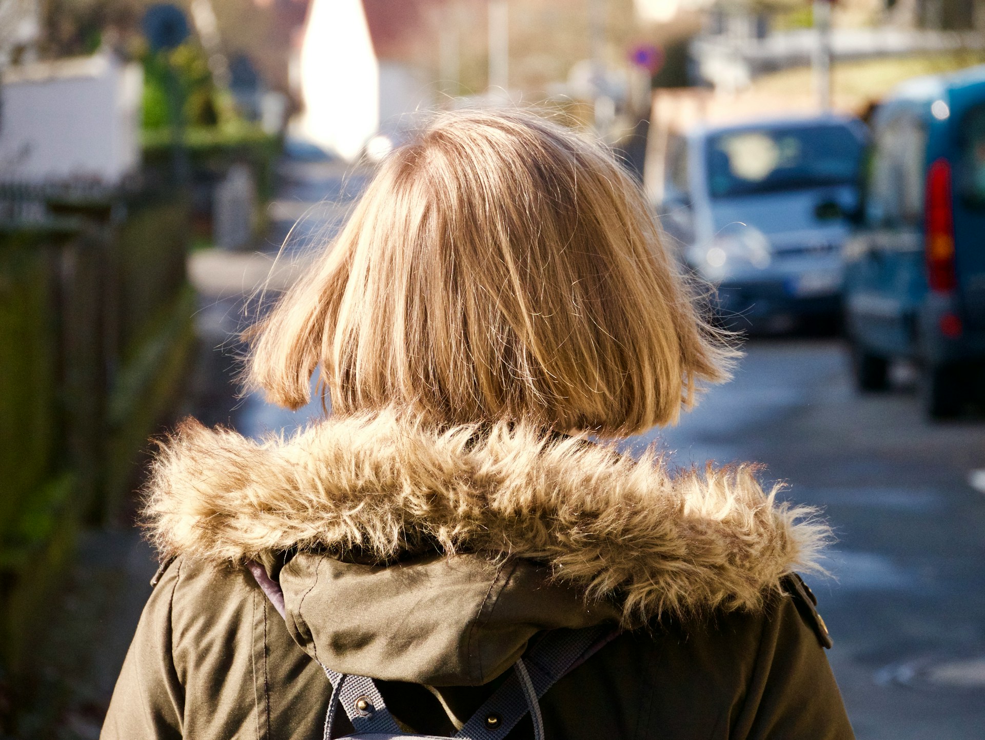 Девушка в куртке