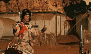 Кадр из фильма «Марсианин»