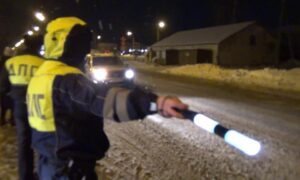 сотрудник ГИБДД