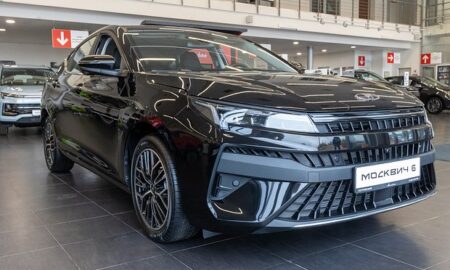 alt черный автомобиль Москвич