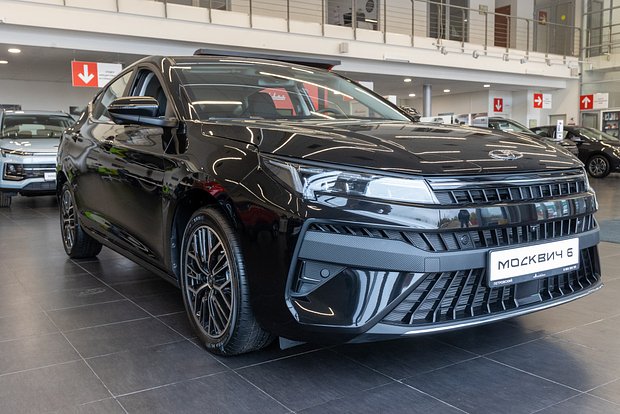 alt черный автомобиль Москвич